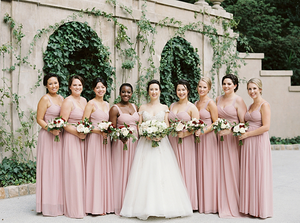bride with bridesmaids portraits |
Atlanta History Center | Swan House wedding | Shauna Veasey Photography