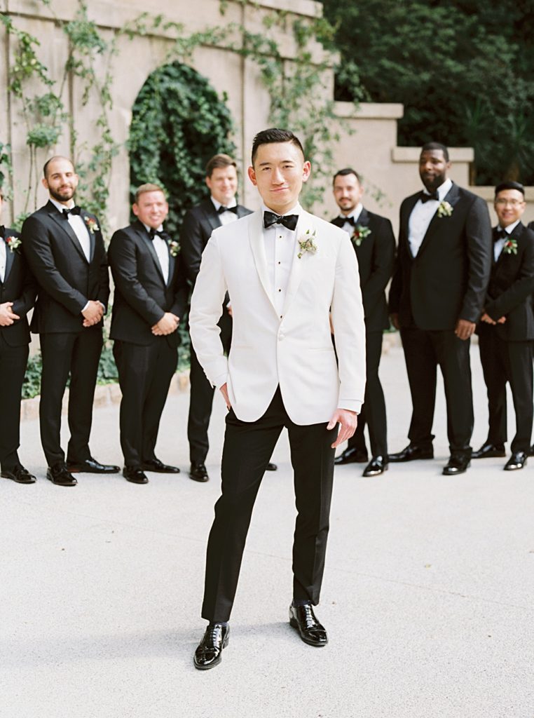groom with groomsmen portraits | Atlanta History Center | Swan House wedding | Shauna Veasey Photography